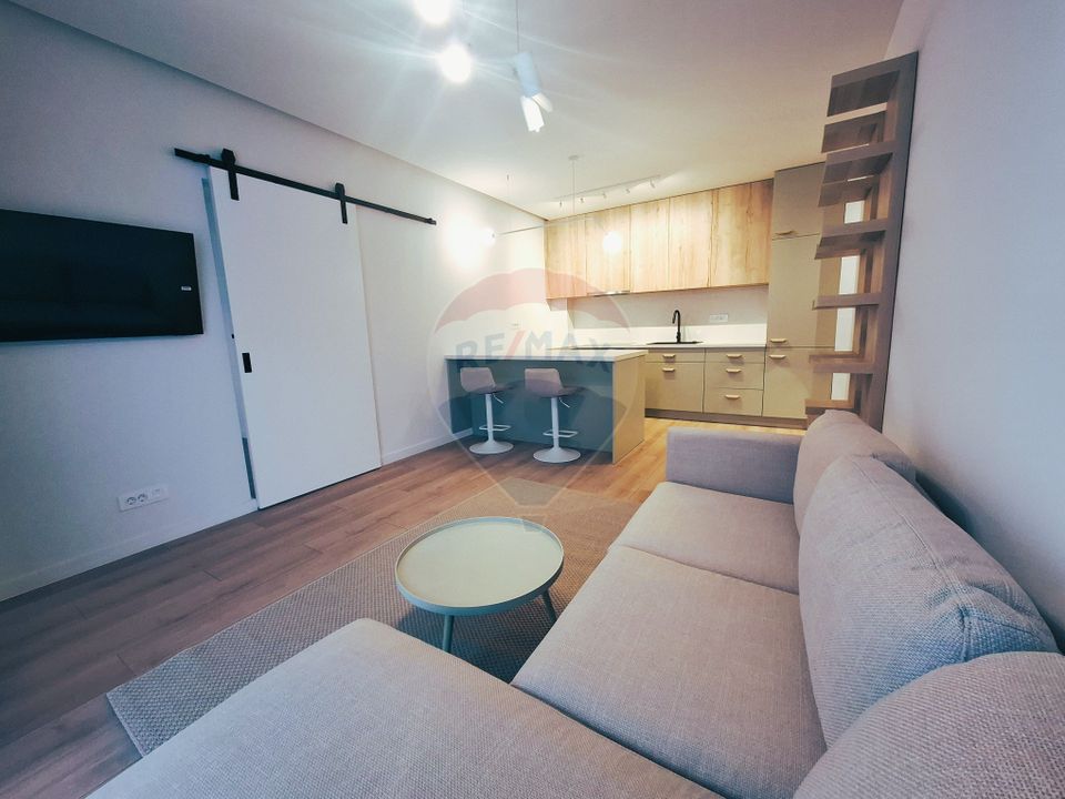 Apartament 3 camere de închiriat – The Lake Home | Prima închiriere