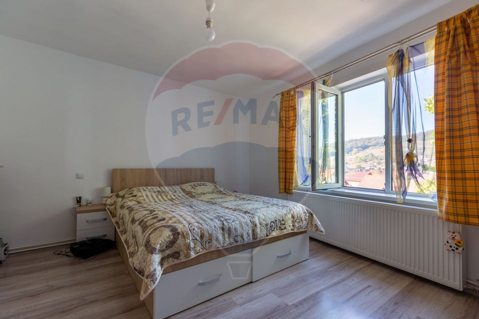 3 room House / Villa for sale, Est area