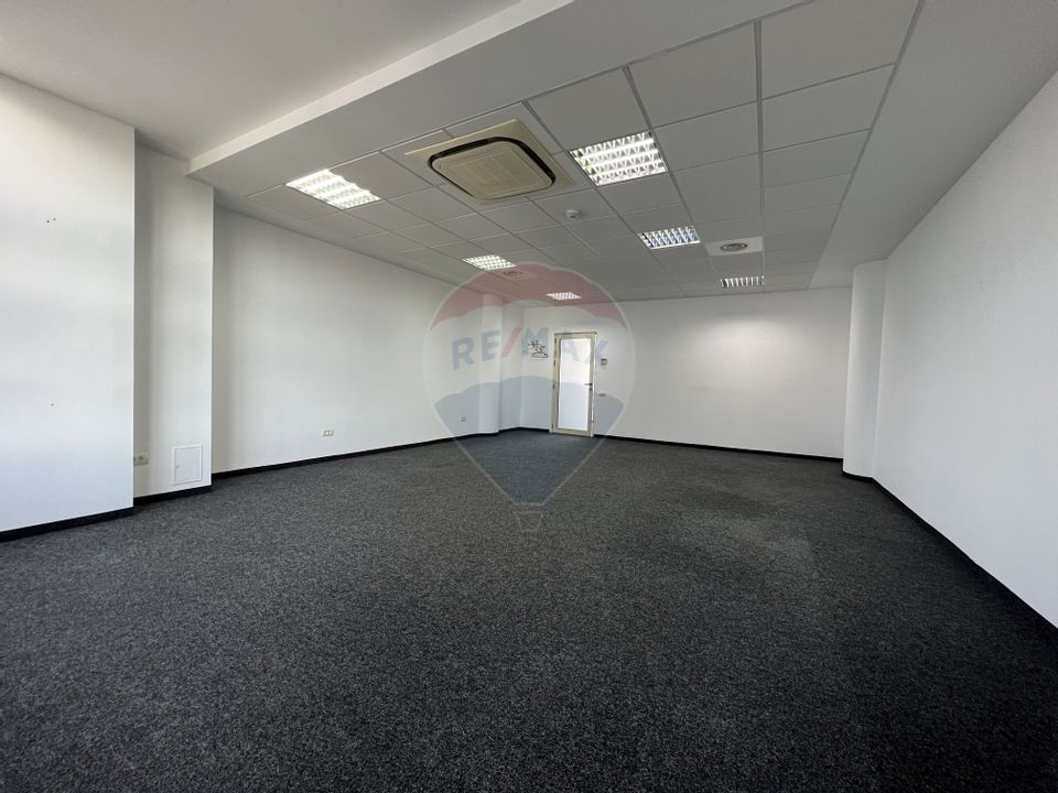 141sq.m Office Space for rent, Ultracentral area