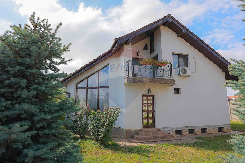 Vilă elegantă în Sânmartin – mobilată, lângă Băile Felix, Bihor