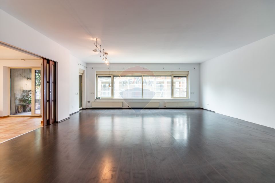 Sale | apartment | 4 bedrooms | 163 sqm | Dorobanti | parking