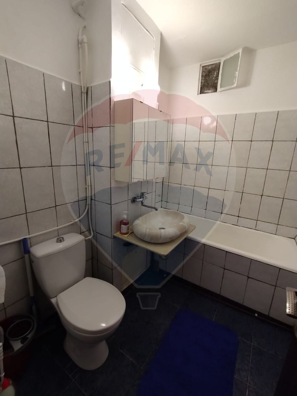 Apartament cu 3 camere de închiriat în zona George Enescu