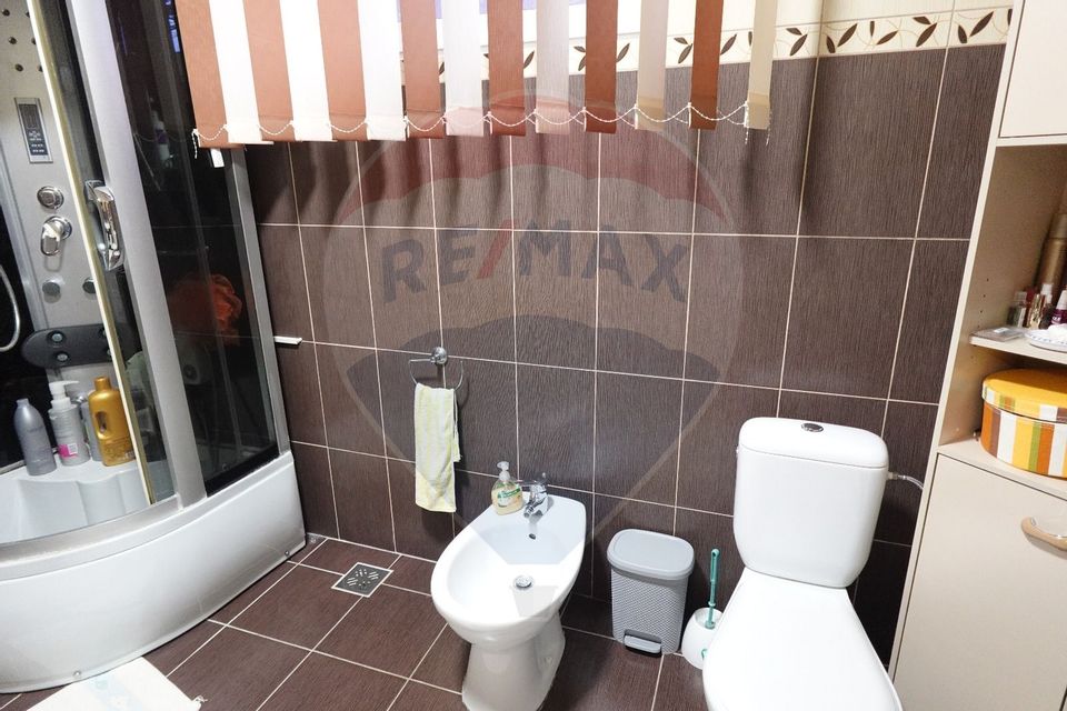 11 room House / Villa for sale