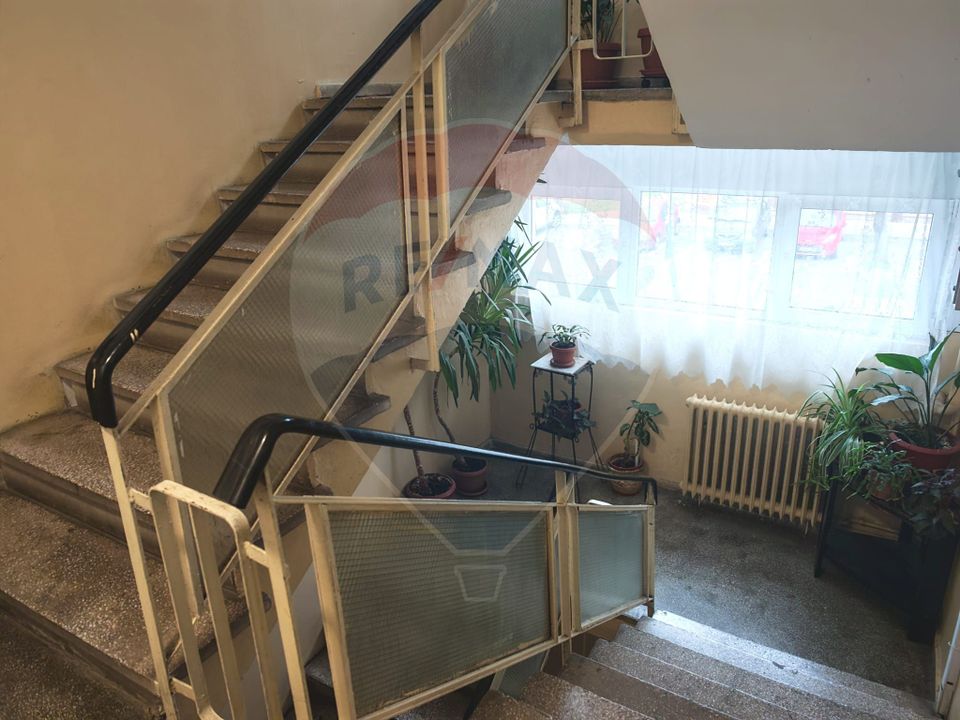 Apartament  3 camere metrou 1 Decembrie 1918 - strada Mizil