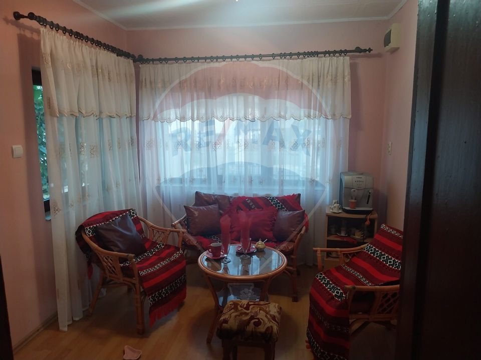 5 room House / Villa for sale