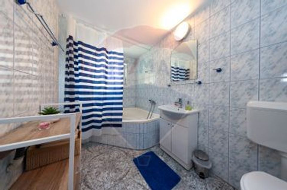 8 room House / Villa for sale, Central area