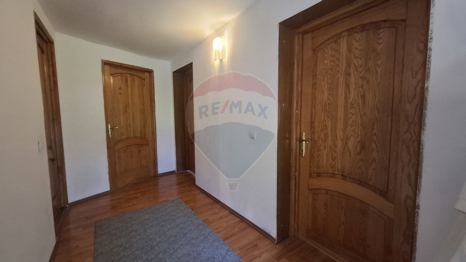 Casă de vacanță in Măgura, la poalele Munților Piatra Craiului