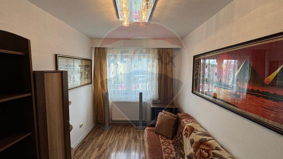 Apartament cu 2 camere de vânzare în zona Decebal