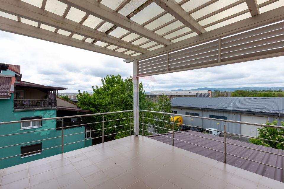 4 room Apartment for sale, CFR area