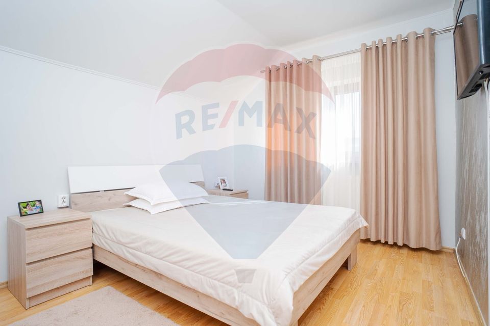 Casă / Vilă cu 5 camere de vânzare în zona Central