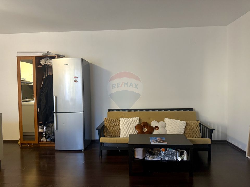 COMISION 0% Apartament cu 3 camere de vânzare cu parcare, Floresti