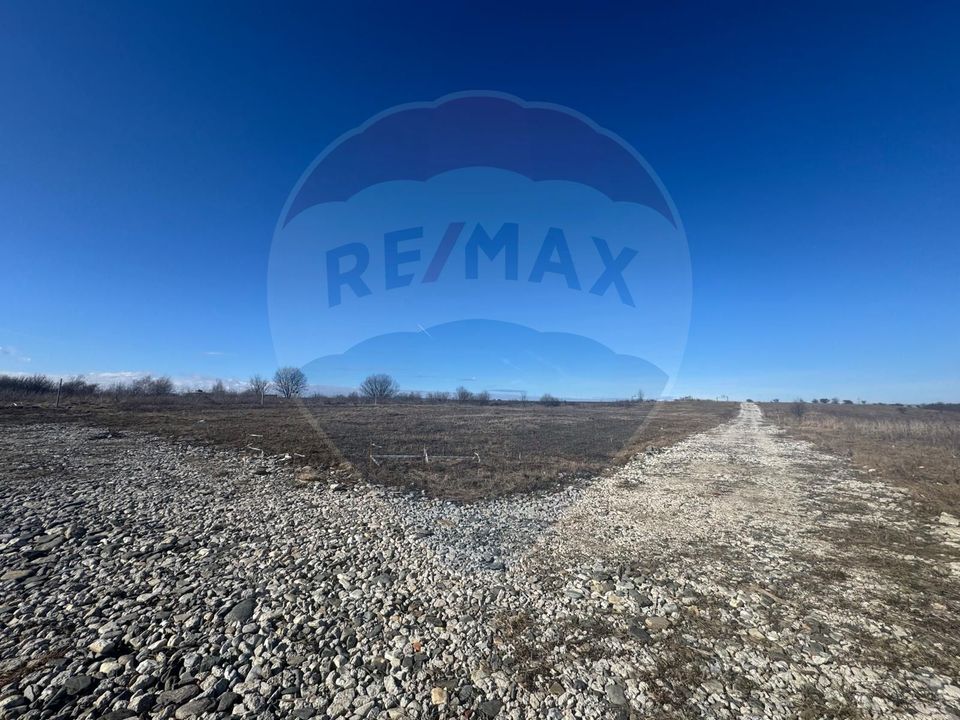 Land 418sqm Mohu / Strada Principală