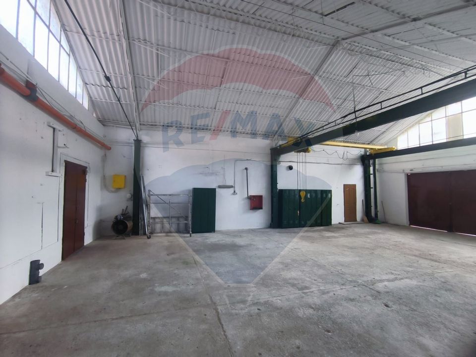 Spațiu industrial de 435mp de închiriat în zona Sannicolau Mic
