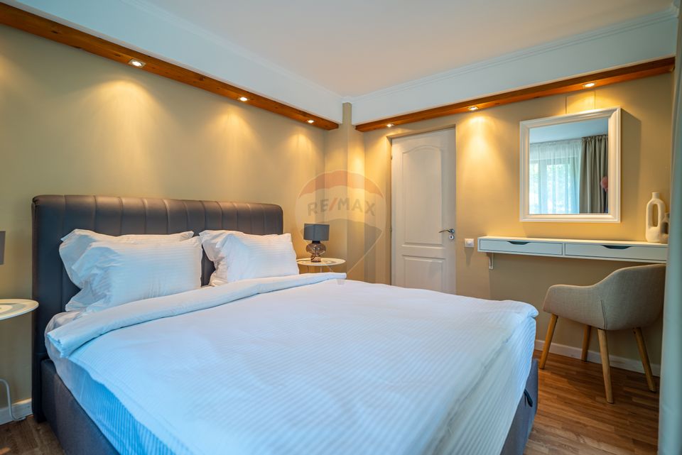 Apartament de Lux | Curte Privată, Garaj | Priveliște Superbă |Sinaia
