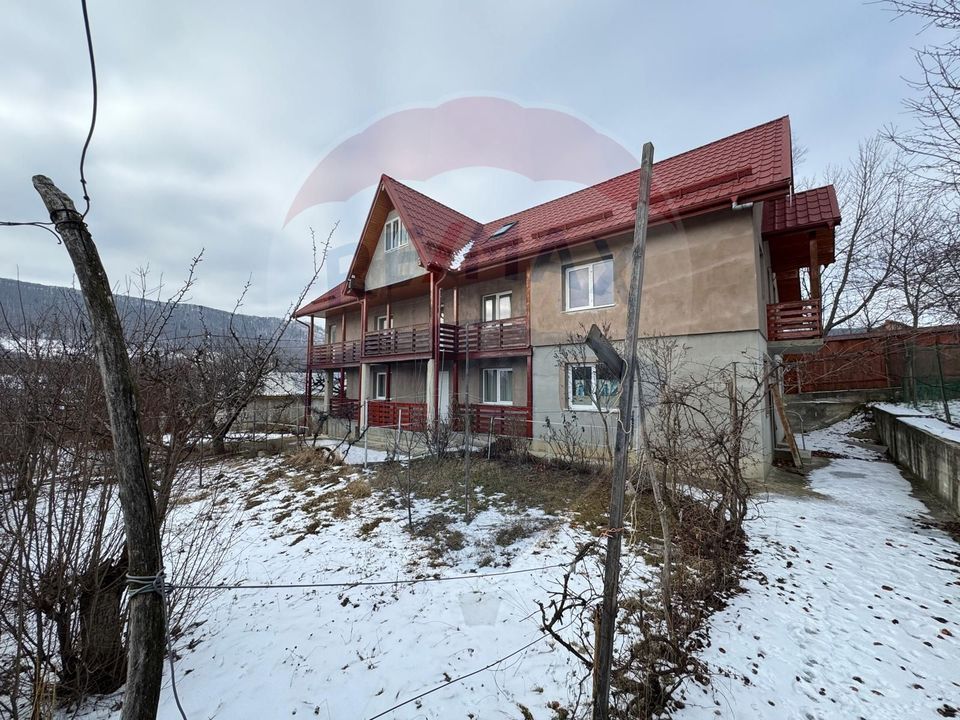 6 room House / Villa for sale, Darmanesti area