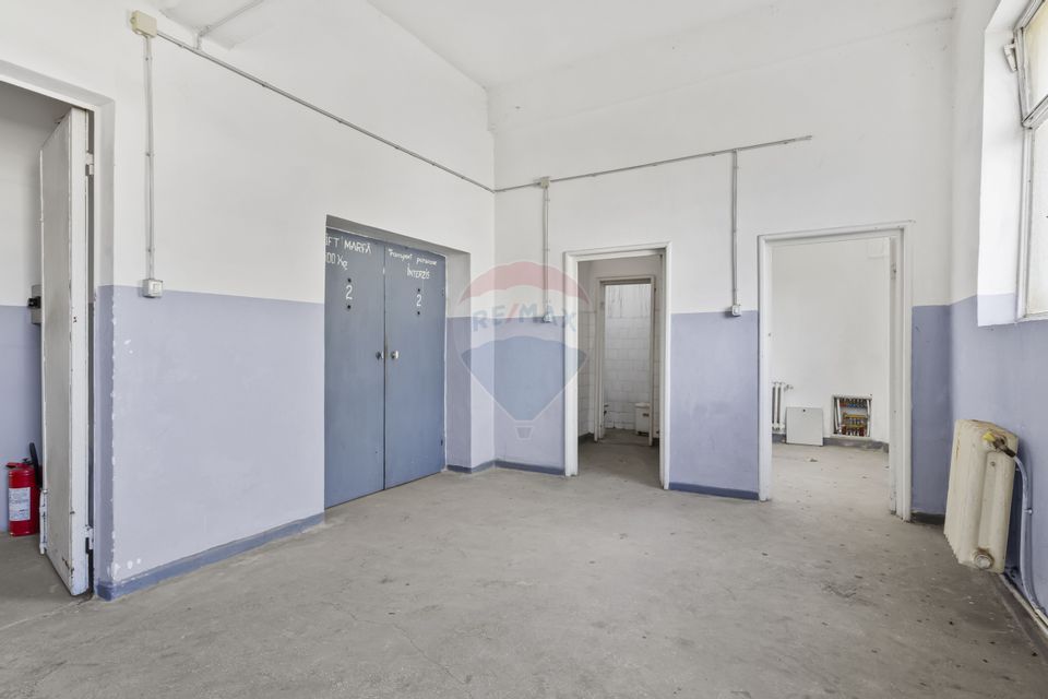 Cladire unica cu destinatii multiple de vanzare Ultracentral Arad