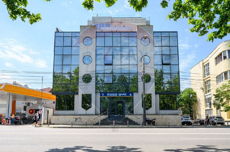 993sq.m Commercial Space for sale, City Park Mall area