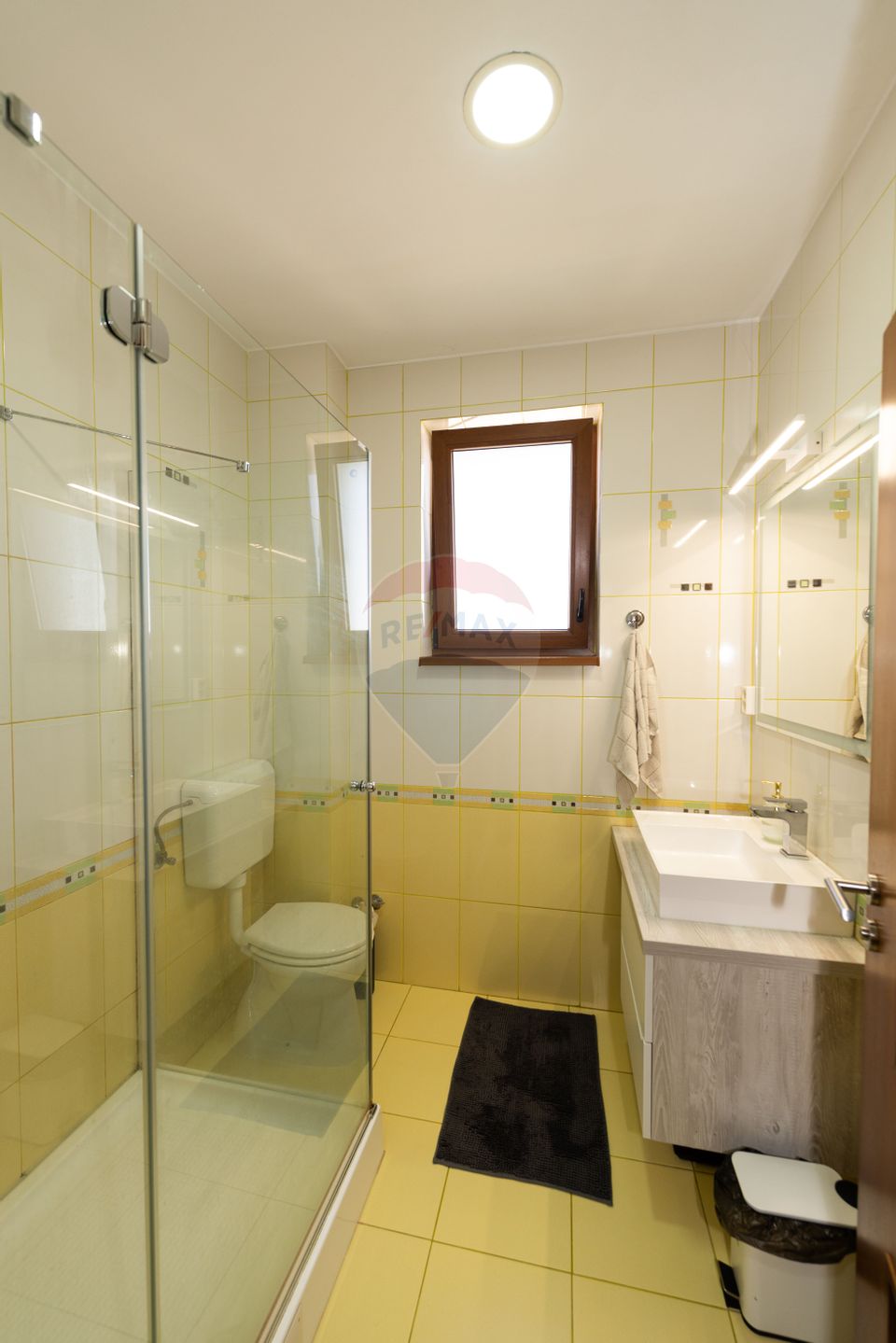 House for sale 6 rooms, furnished and equipped, Popesti-Leordeni