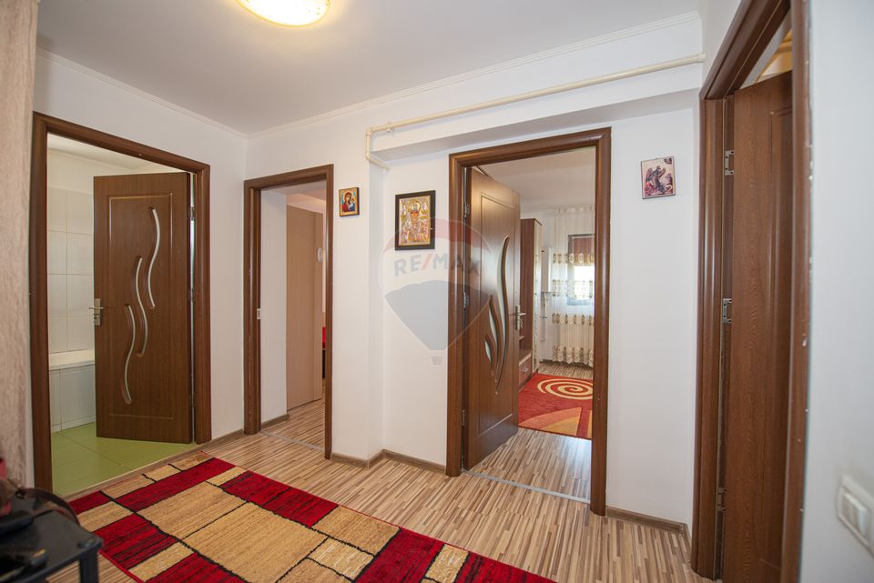 Apartment for sale 2 rooms Bragadiru str Smardan