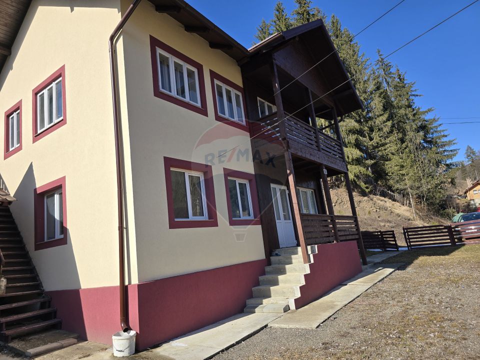 Casă / Vilă cu 5 camere de vânzare