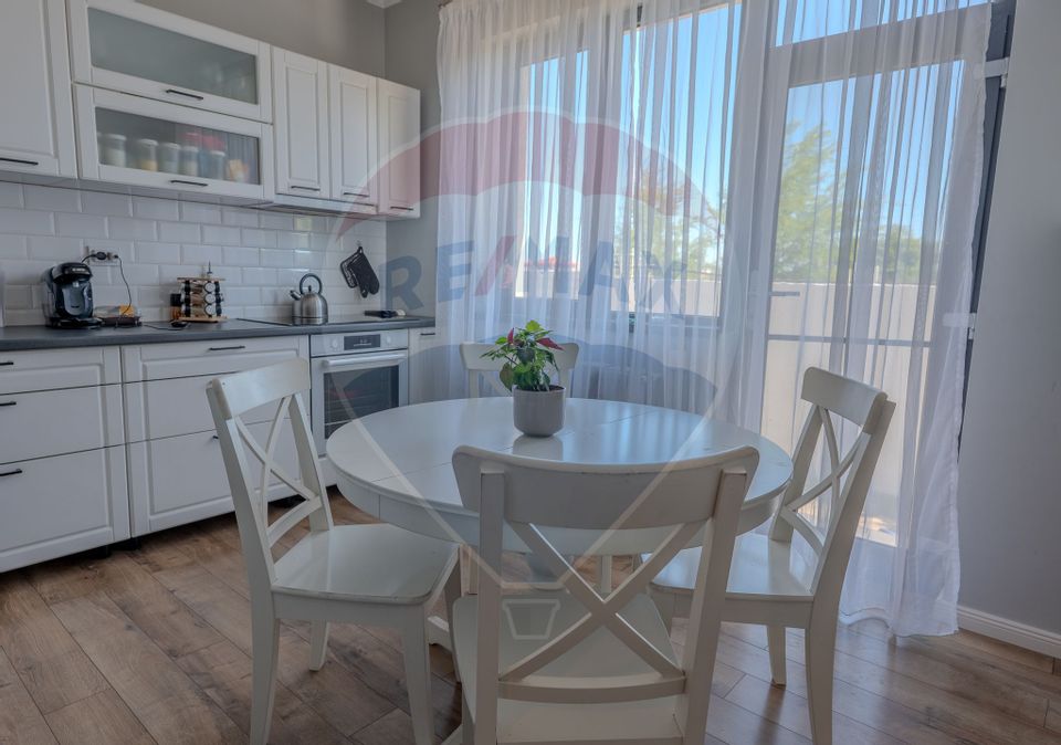 Casă individuală P+1+M mobilată, utilată - Dragomirești Deal