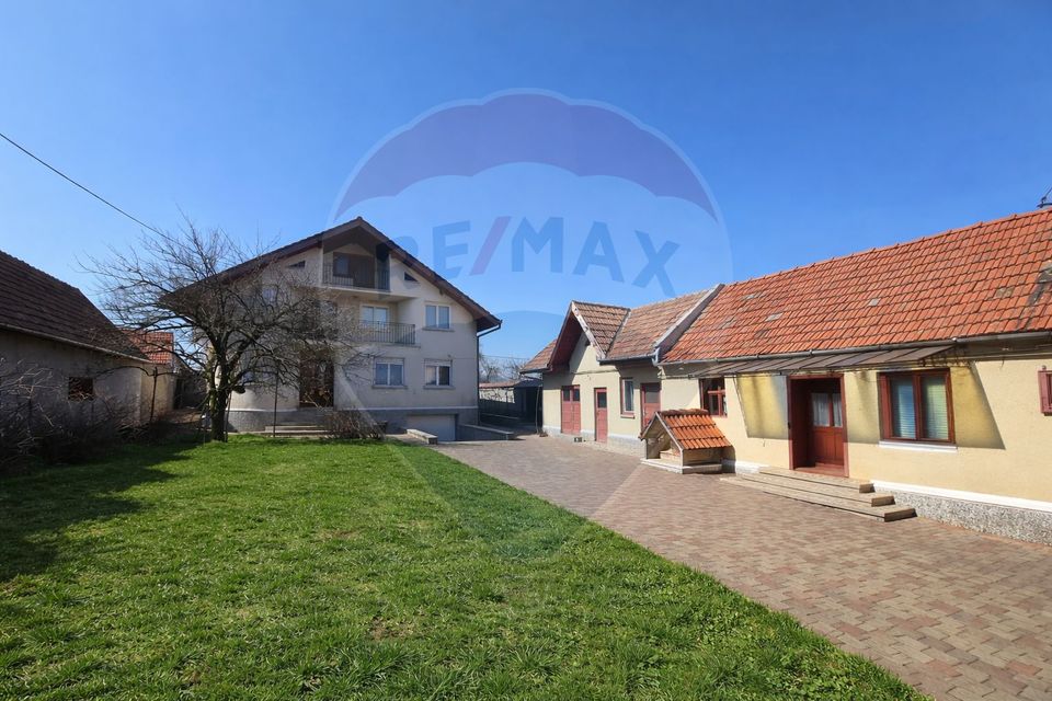 7 room House / Villa for sale