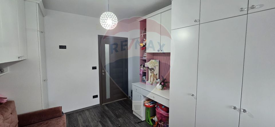 4 room Apartment for sale, Central area