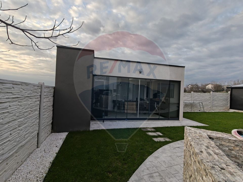 4 room House / Villa for sale