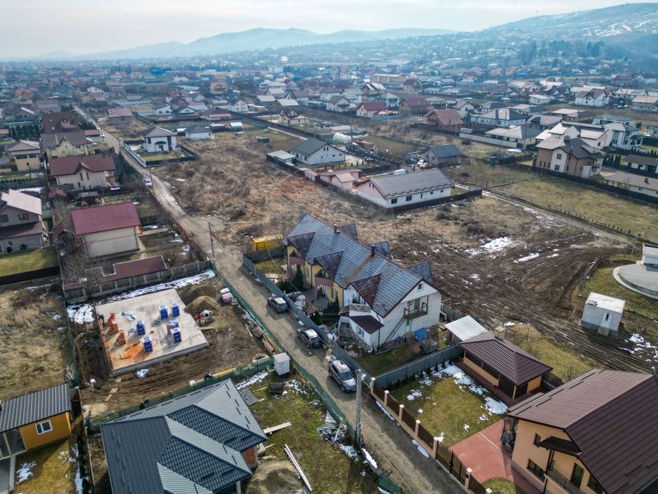 Casă / Vilă 4 camere de vânzare – Comuna Măgura, Str. Salcâmului