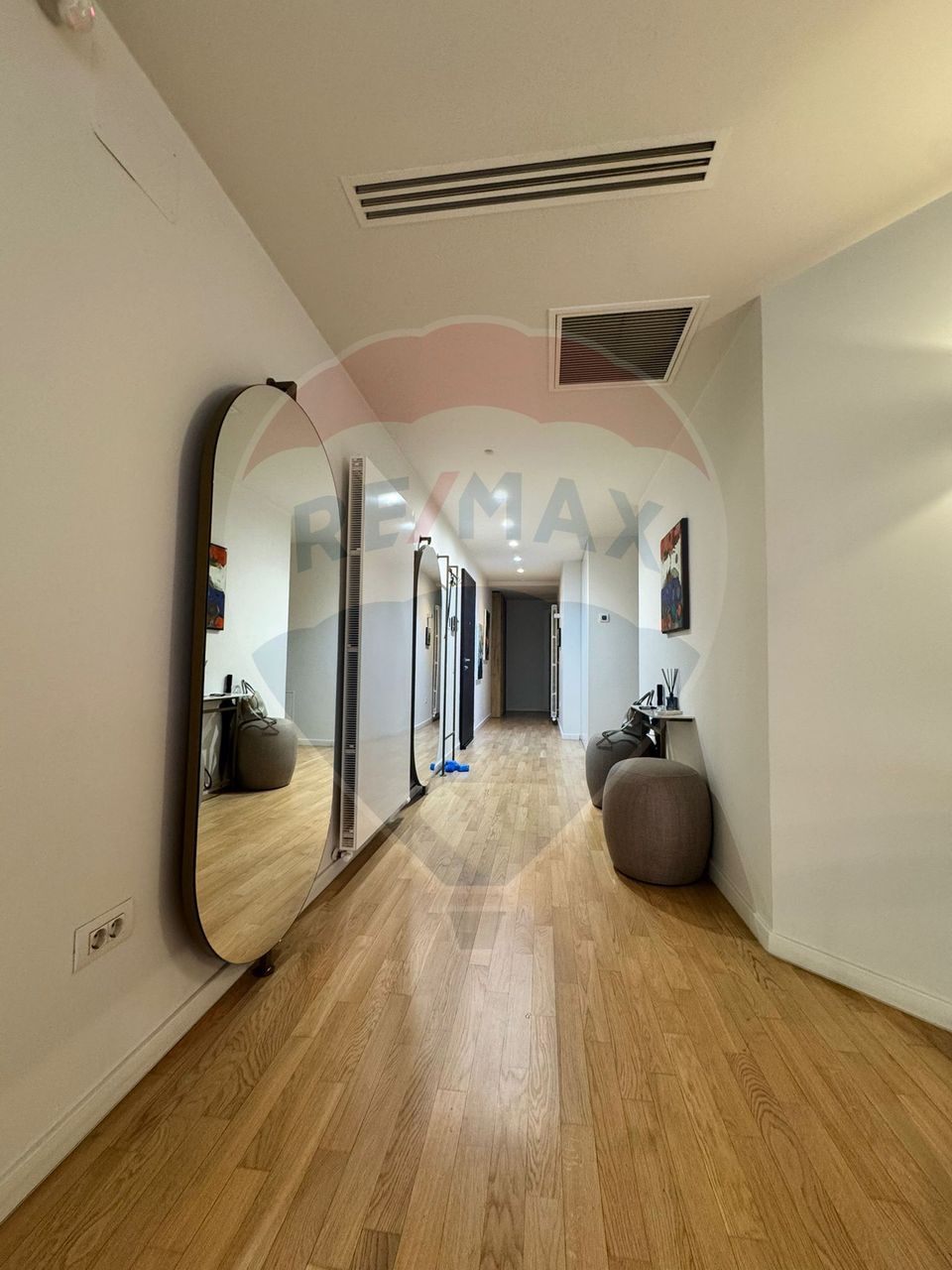 Apartament 4 camere  de inchiriat Aviatorilor -  Charles de Gaulle