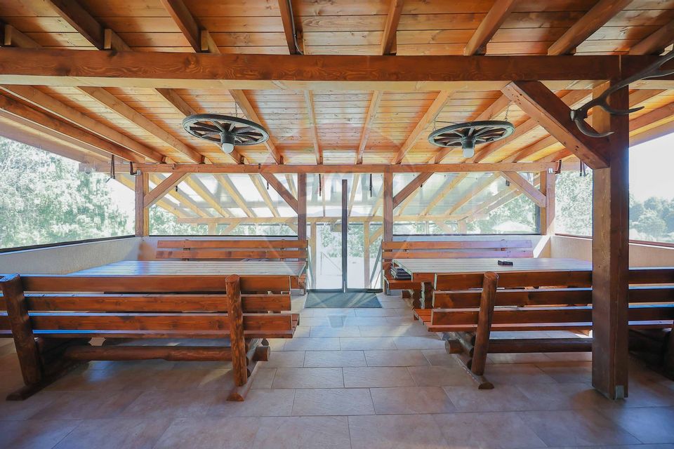 Pensiune de Vânzare cu 8 dormitoare, Rișca, Jud. Cluj