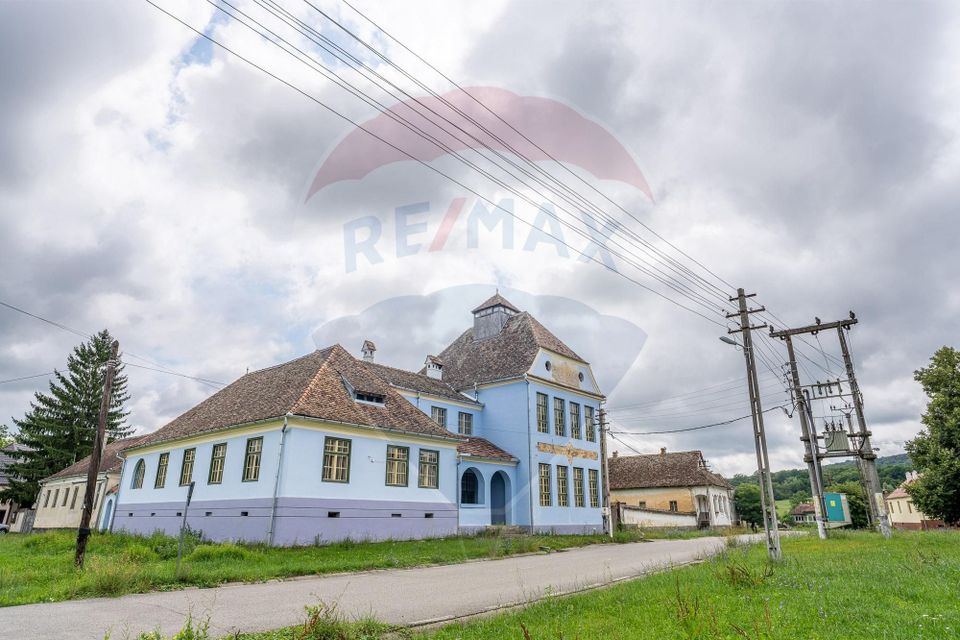 Fostă școală săsească semnată de Fritz Balthes – Bruiu, Sibiu