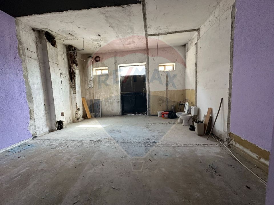 Spațiu comercial de 141 mp - DE INCHIRIAT