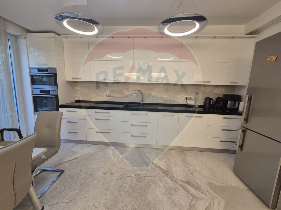 Casă/Vilă de inchiriat în complex cu Piscină ' Jasmin Garden' -Pipera