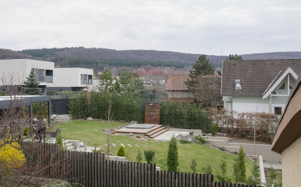 7 room House / Villa for sale, Faget area