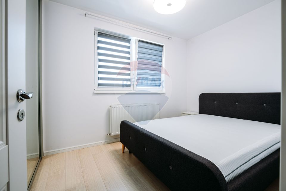 Apartament penthouse pe doua niveluri (4 camere)