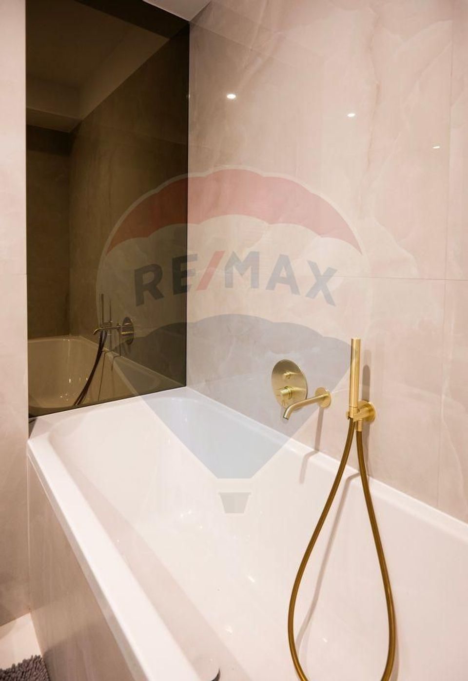 3 room Apartment for rent, Pipera area