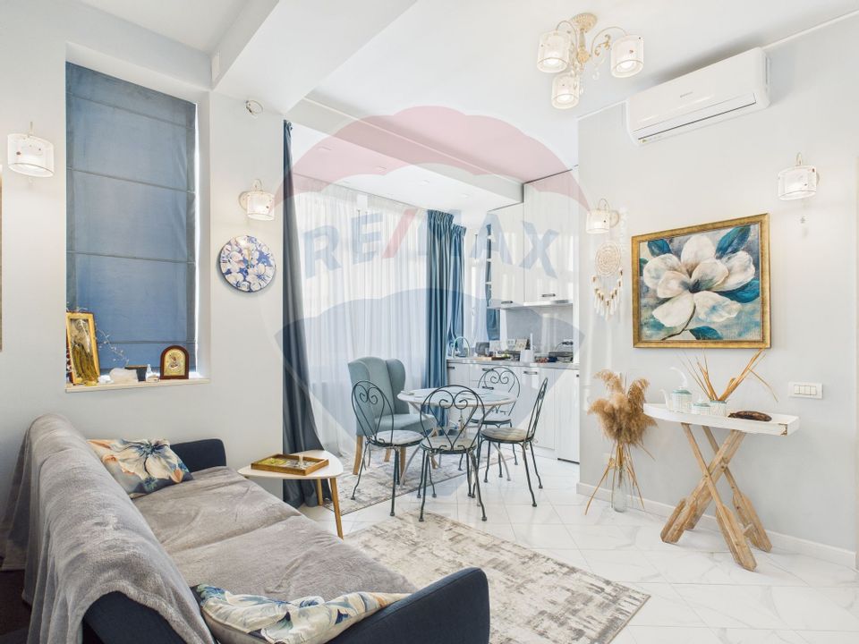 Casă / Vilă cu 5 camere de vânzare în zona Central