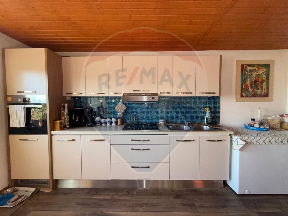 Casa cu teren de vanzare Golesti-Ramnicu Valcea / Manastirea Filimon