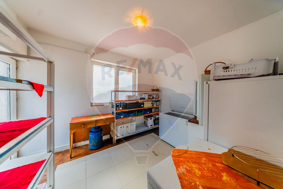 23 room Hotel / Pension for sale