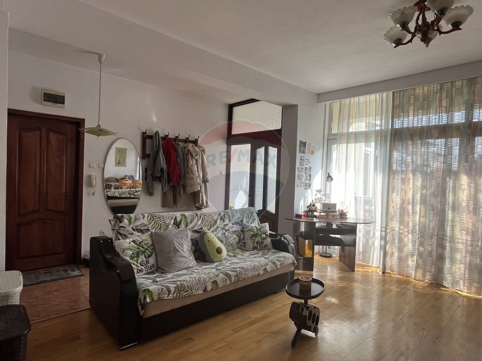 Apartament de inchiriat, zona Garii