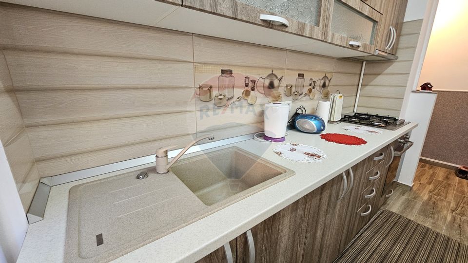 Apartament cu 2 camere renovat mobilat si utilat Dupa Zid