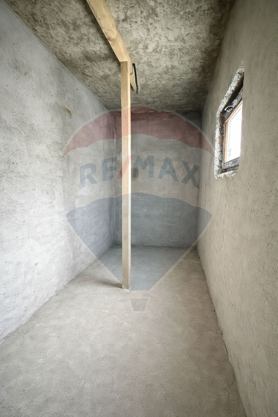 Casă / Vilă cu 2 camere de vânzare în zona Dacia