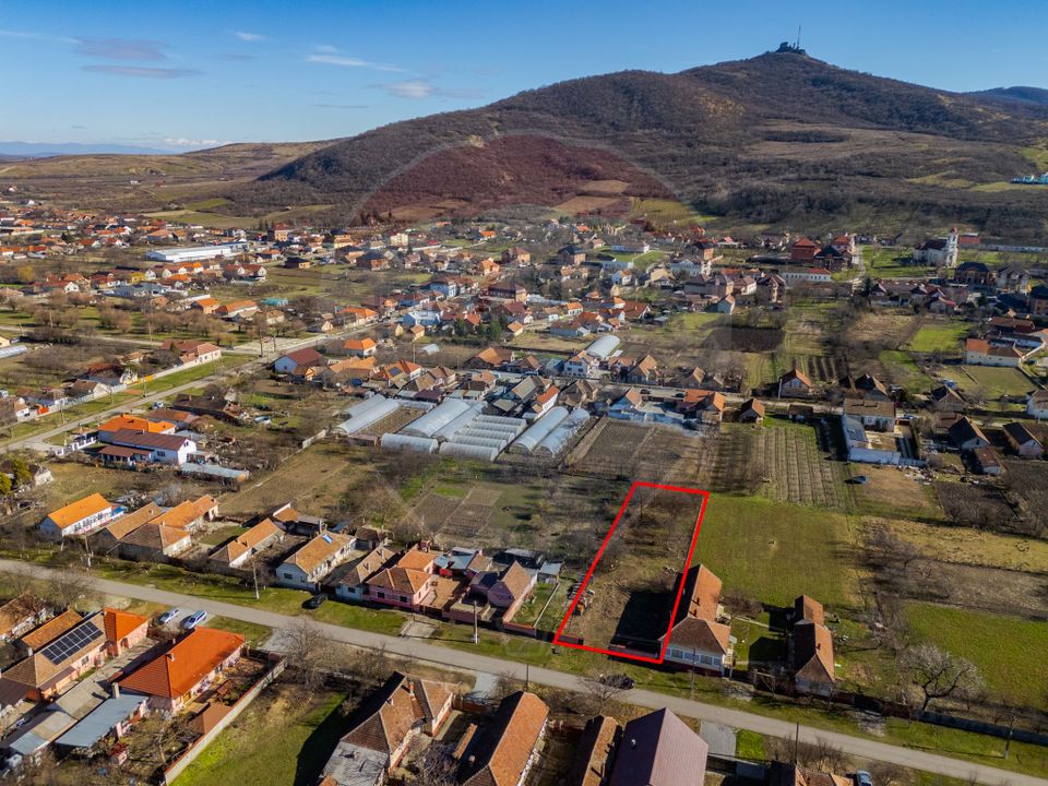 Land 1,295sqm Siria / Strada Inainte