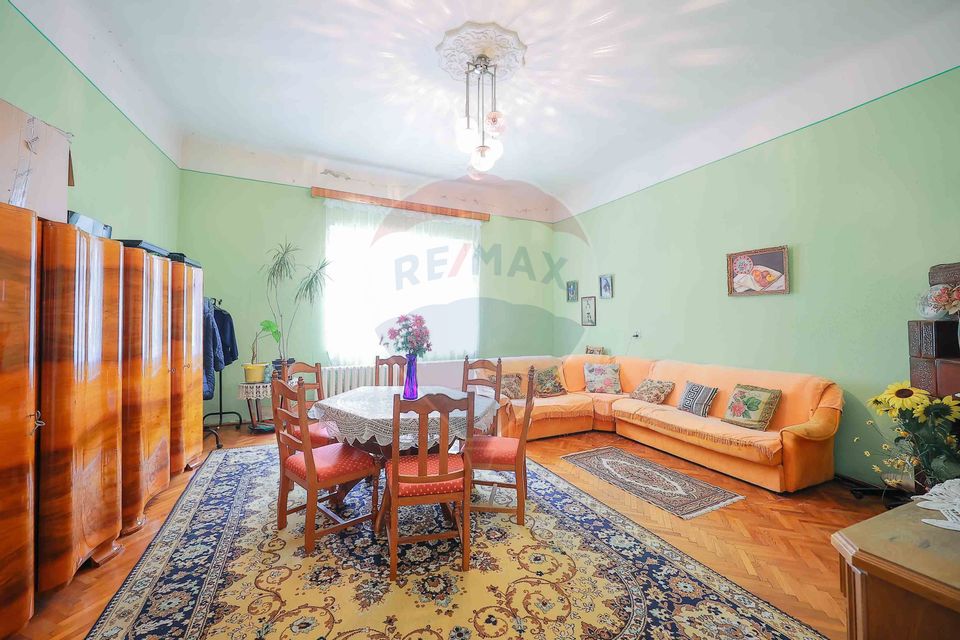 Spațiu ultracentral 171 mp, ideal clinică sau chirii multiple