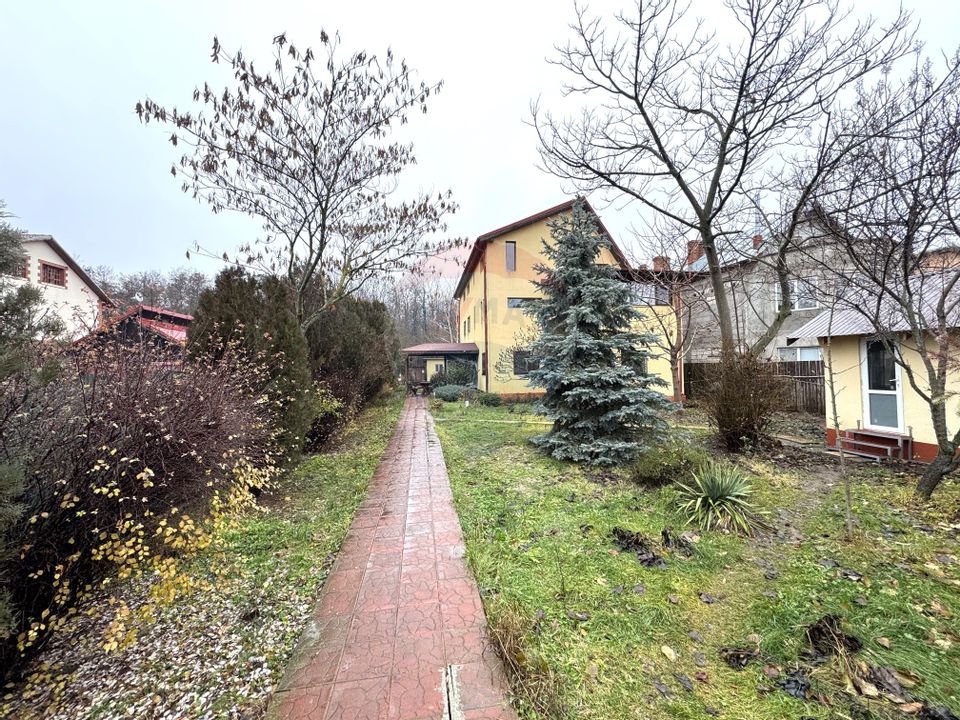 Villa 11 rooms | Buftea - 2 min from Buftea Lake