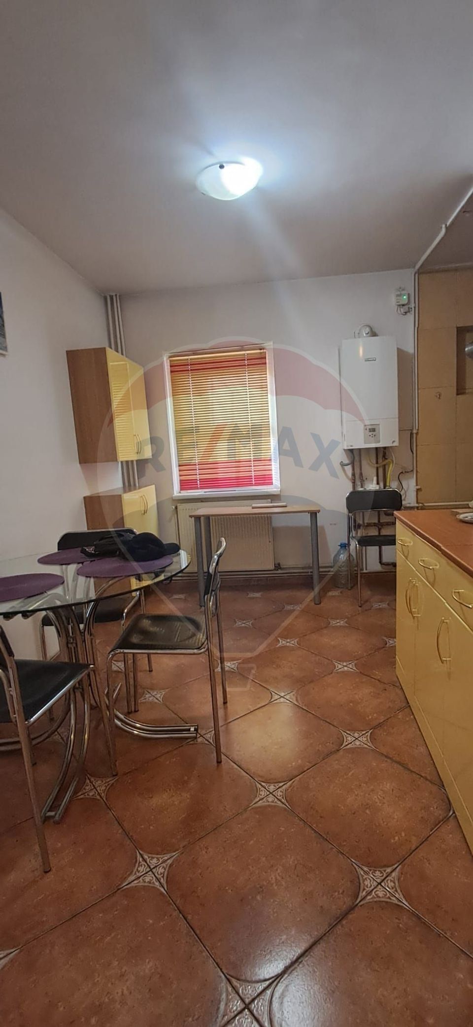 Inchiriere apartament 2 camere chiar lângă parc