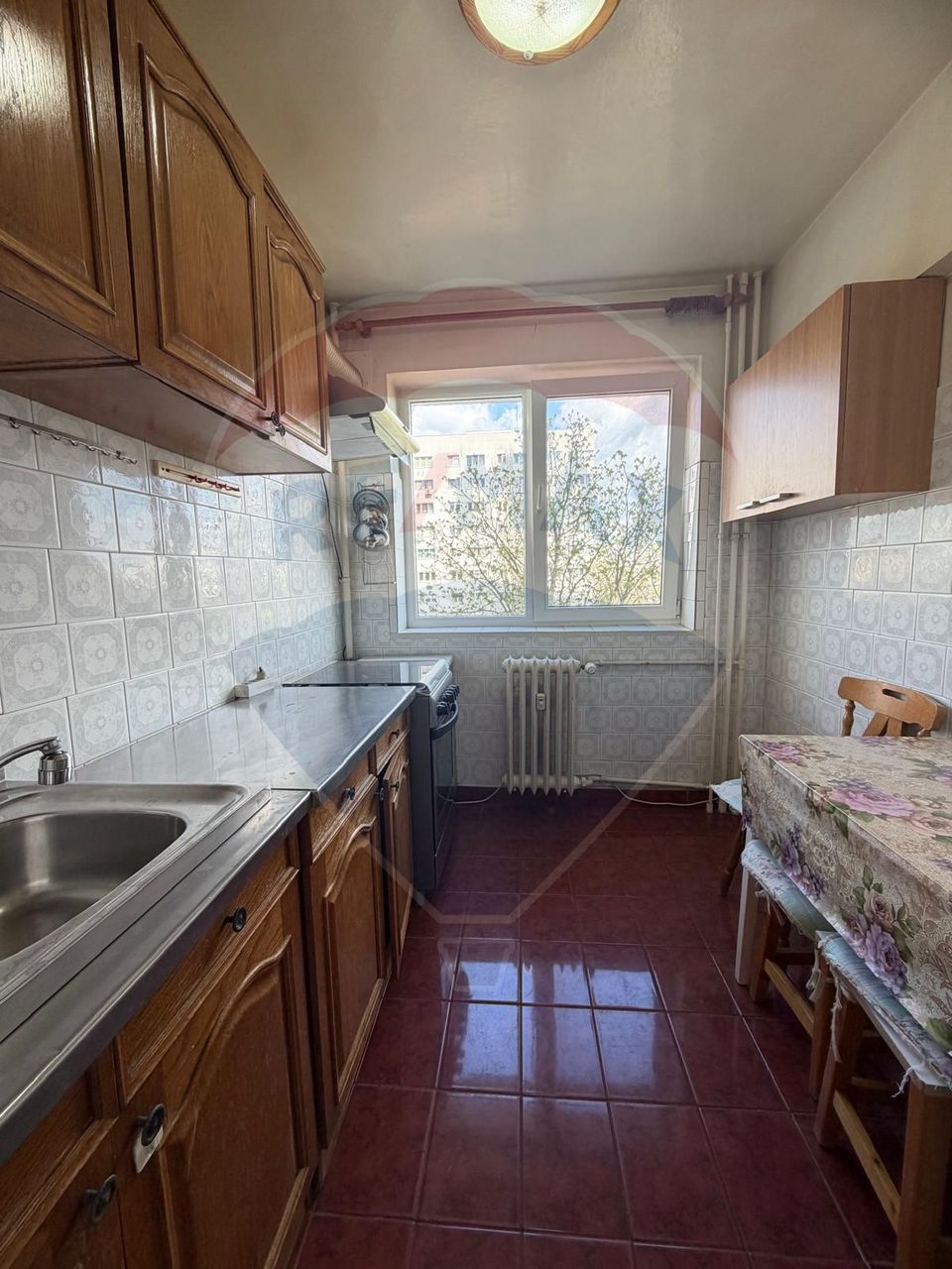 Apartament de închiriat-2 camere zona Titan