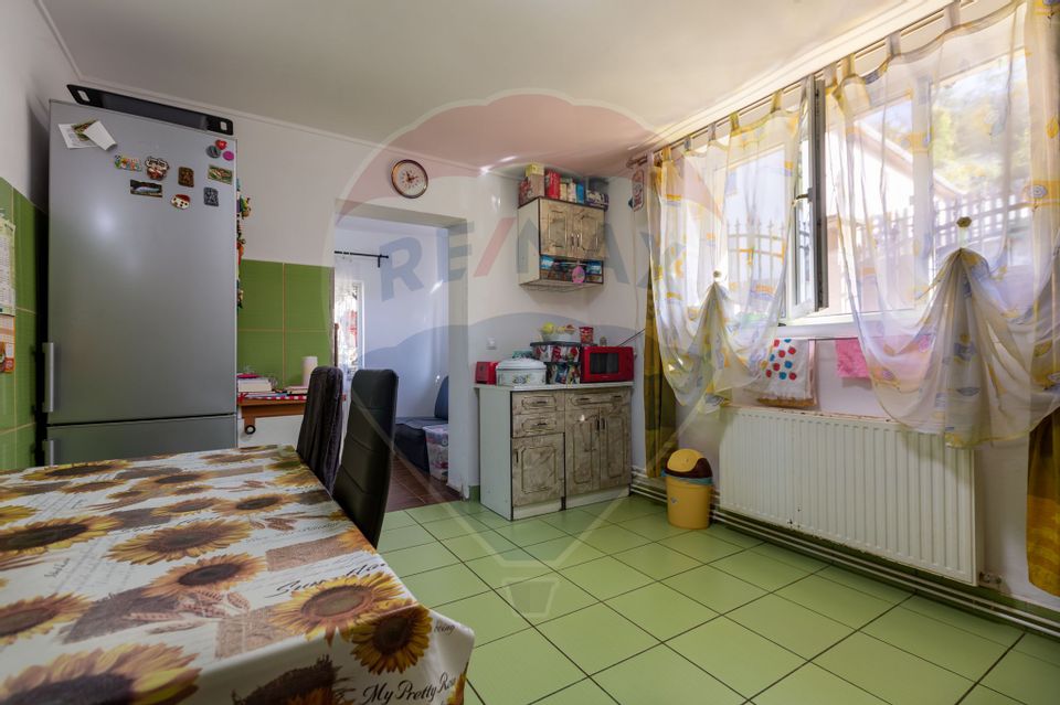 3 room House / Villa for sale, Est area