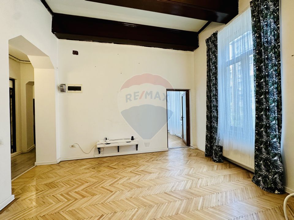 De inchiriat | Apartament 3 camere - cladire istorica | Kogalniceanu